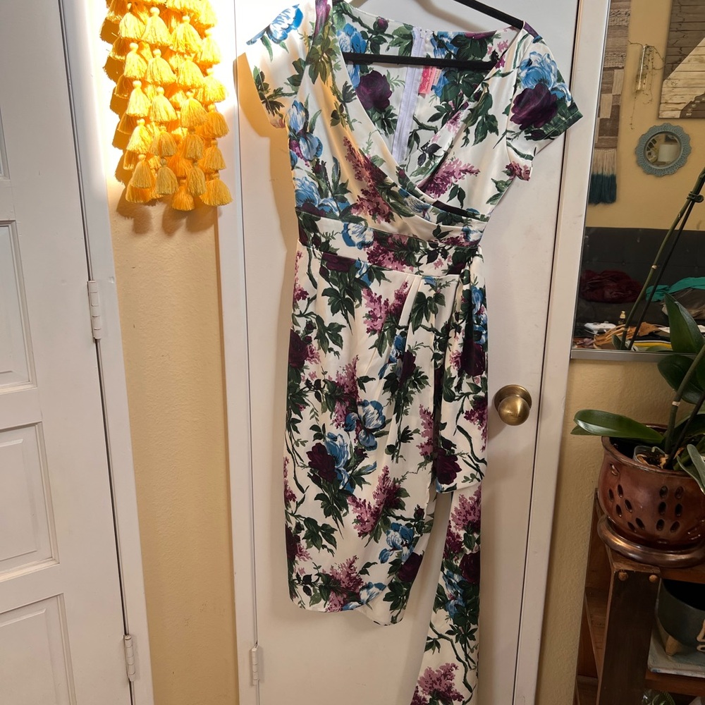 Pinup Girl Couture - Ava Dress Wrap - White Floral Sz small vintage style - Picture 2 of 10